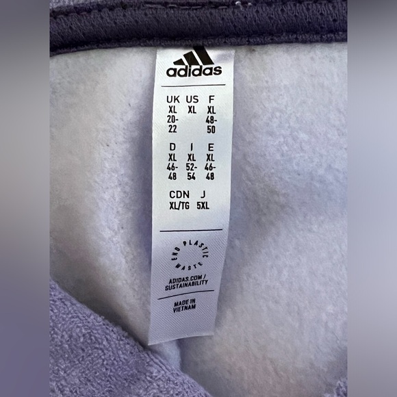 NWT Adidas Women’s Size XL Hoop York City F22 HYC Shooter Full Zip Shirt - Picture 6 of 6